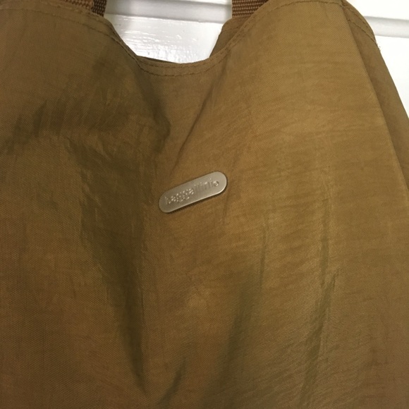 Baggalini shoulder bag - Picture 2 of 4